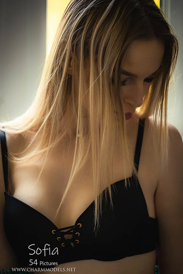 Perfect Bottom Adorable Babe Sofia